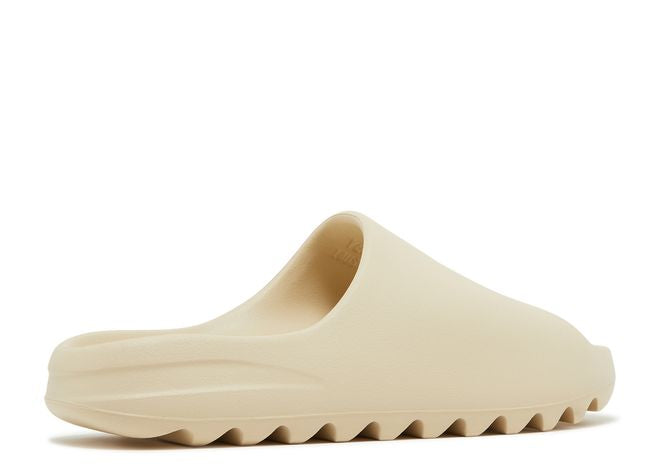 Yeezy Slides 'Bone'